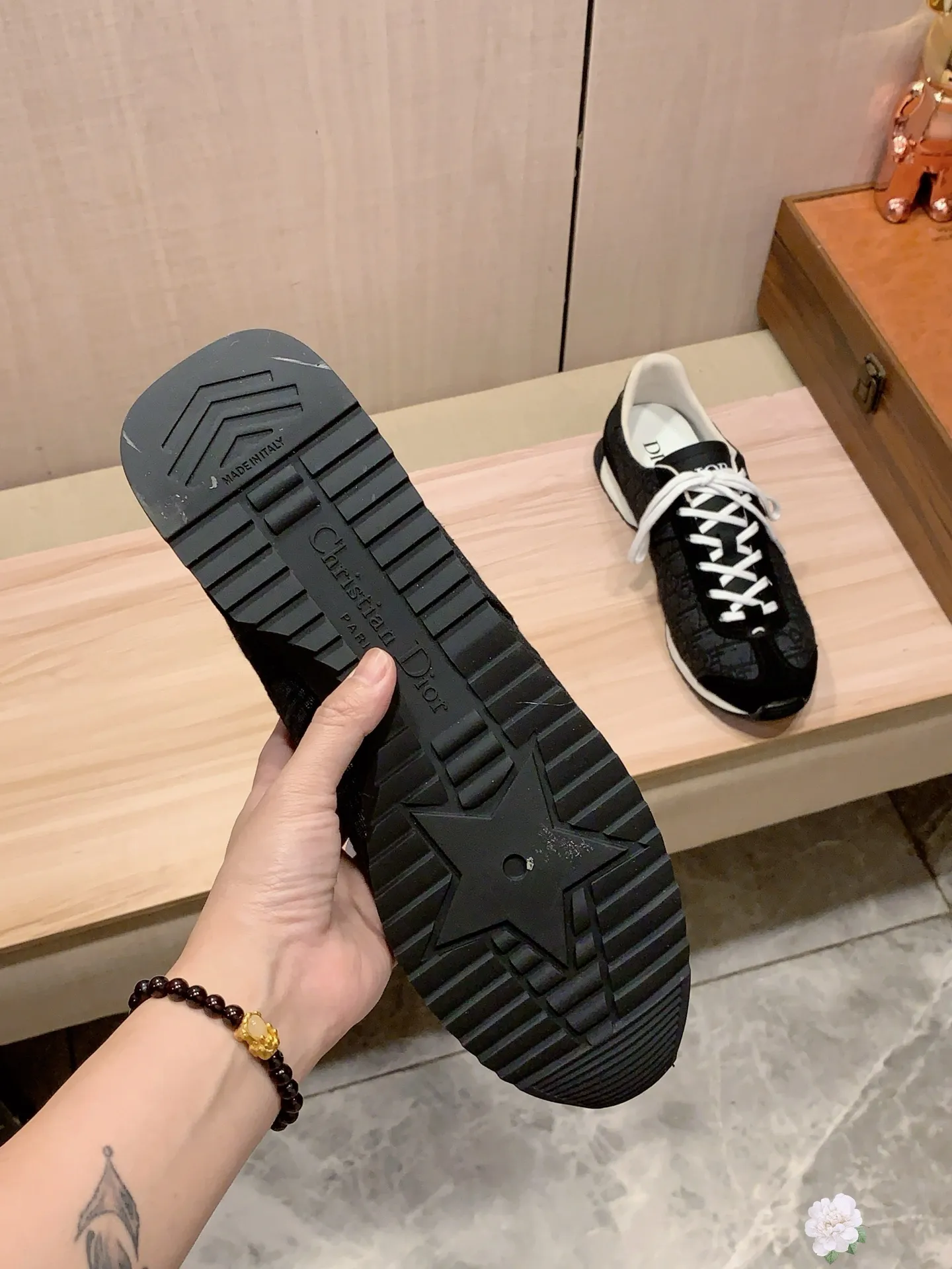 Men's Men's Shoes💰442💰💰🎩🎩[Lightning][Lightning] "Dior DIOR*" The latest and most popular casual shoes, top brand [seduce] luxury ~ purchasing agency, top ~ quality. [Strong] The upper is made of imported breathable cowhide with woven material ➕ breathable sheepskin feet (•) and fine workmanship. The original stylish and stylish soft rubber wear-resistant and non-slip outsole is light and comfortable on the feet. The real thing looks better when photographed in real life. 413: Code: 35-44, 45.46 can be customized, 8️⃣ colors selected